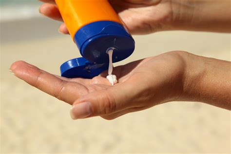 How To Choose The Right Sunscreen