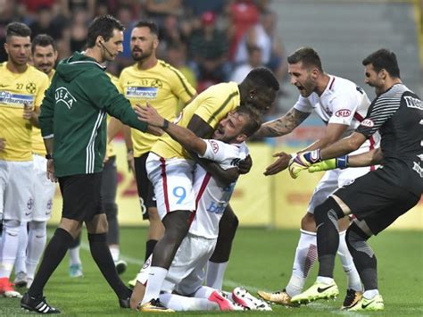 Foto Viktoria Plzen Fcsb Ro Alba Trii Au F Cut Spectacol N