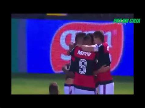 Jogador Do Flamengo Pula Pra Comemorar E Cai De Cara No Ch O Youtube