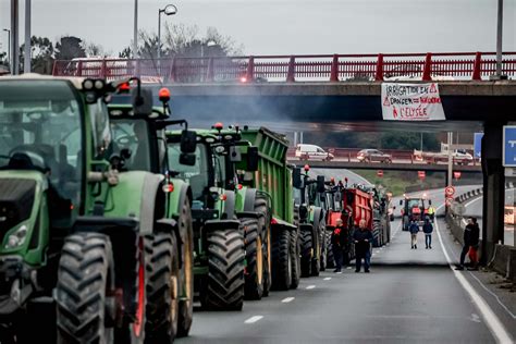 Carte Col Re Des Agriculteurs Autoroutes Bloqu Es Manifestations