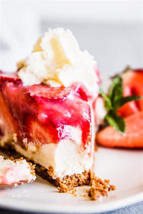 No Bake Strawberry Pie With Cream Cheese Filling Savory Nothings