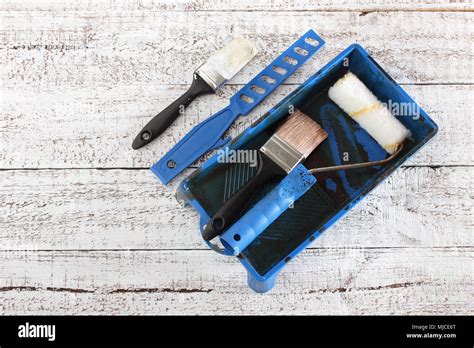 Hand Painting Tools Hi Res Stock Photography And Images Alamy