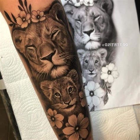 Tatouage Lionne Lionceau