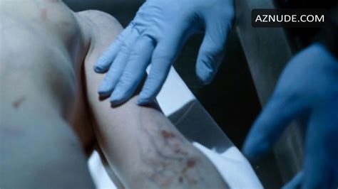 APOLLONIA VANOVA Nude AZNude