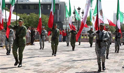 Rompe Récord De Asistencia Desfile Cívico Militar Asisten Más De 50 Mil Personas Avimex News