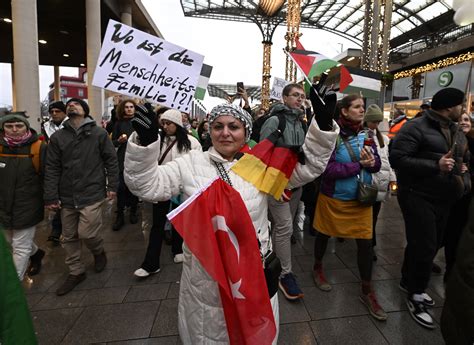 Köln Mehrere Beleidigungen bei Kerzenmarsch für Gaza