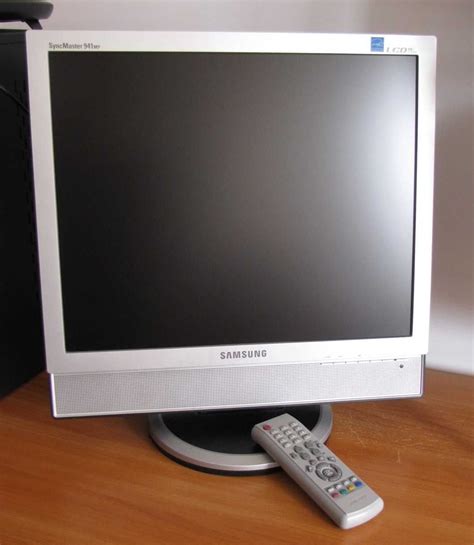 Цветен монитор - телевизор 19`` Samsung гр. София Бъкстон • OLX.bg