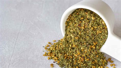 Za Atar M Lange D Pices Base De Plantes Utilis Dans La Cuisine Du