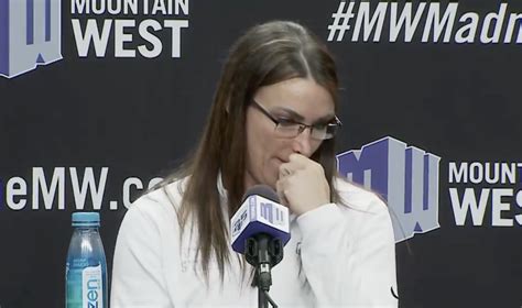 Video Women S College Basketball Coach Fired During Press Conference The Spun