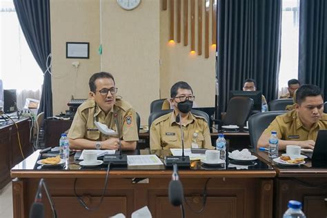 Komisi Ii Dorong Skpd Mitra Kerja Untuk Tingkatkan Pad Kalsel Dprd Kalsel