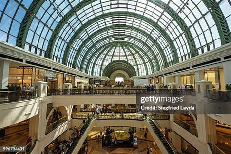 Mall Of The Emirates Photos and Premium High Res Pictures - Getty Images