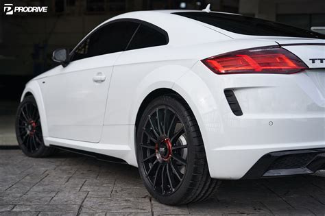 AUDI TT ลอ OZ Racing รน SuperTurismo Evoluzione Prodrive Thailand