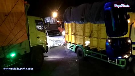 Malam Minggu Pelabuhan Gilimanuk Ramai Bus Dan Truck Youtube