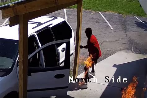 Caught On Camera Kentucky Arsonist Lights Himself On Fire While