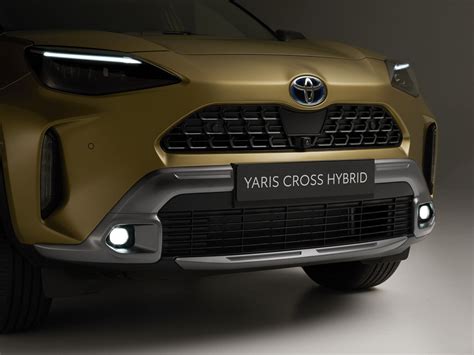 New 2021 Toyota Yaris Cross Adventure Has A Touch Of Rugged Appeal Carscoops