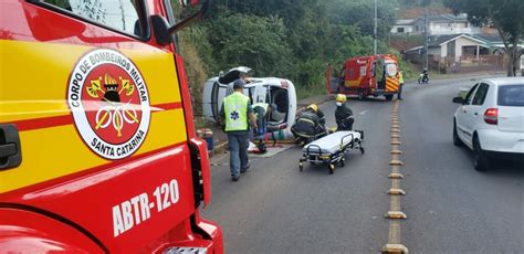 Mulher De Anos Fica Ferida Em Acidente De Carro Em Videira Minha