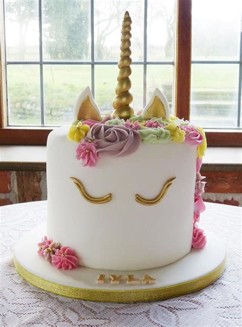 Unicorn cake - Decorated Cake by Angel Cake Design - CakesDecor