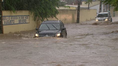 Pelo Dia Seguido Chuva Provoca Alagamentos E Transtornos No Grande