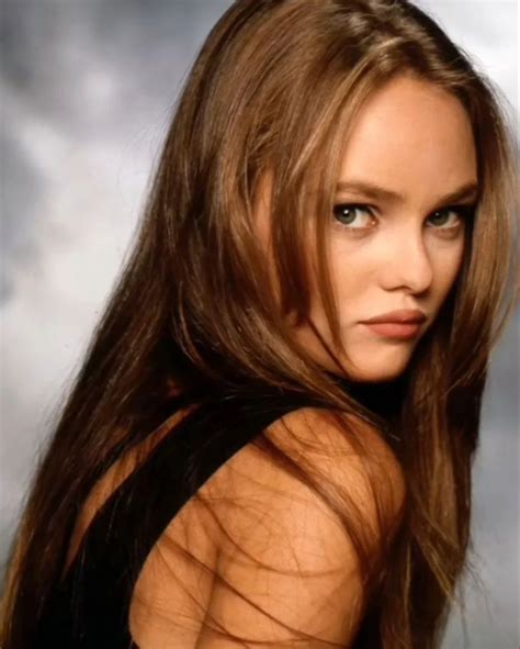 Vanessa Paradis Photography Poses Photoshoot Long Hair Styles