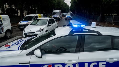 Trois Policiers Blessés à Paris Après Un Refus Dobtempérer Ce Que L