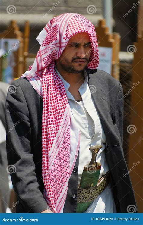 Yemeni Man Wears Janbiya Dagger at a Street in Sanaa, Yemen. Editorial ...