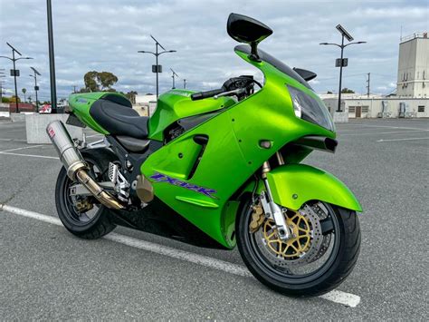 Kawasaki Zx R Iconic Motorbike Auctions