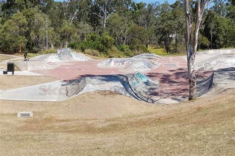 Browns Plains Skate Park Logan Skateparks Skateboarder