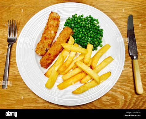 Fish fingers, chips and peas Stock Photo, Royalty Free Image: 310728499 - Alamy