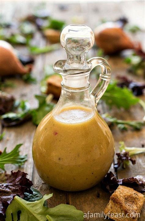 Red Wine Vinaigrette Salad Dressing This Simple Dressing Is A Simple Blend Of Red Wine Vinegar