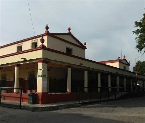 Escuela Primaria Estatal General Lazaro Cardenas En La Ciudad Xalisco