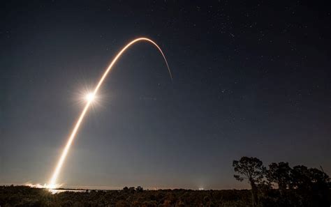 Spacexs Starlink Satellites Leave Streaks In Asteroid Hunting