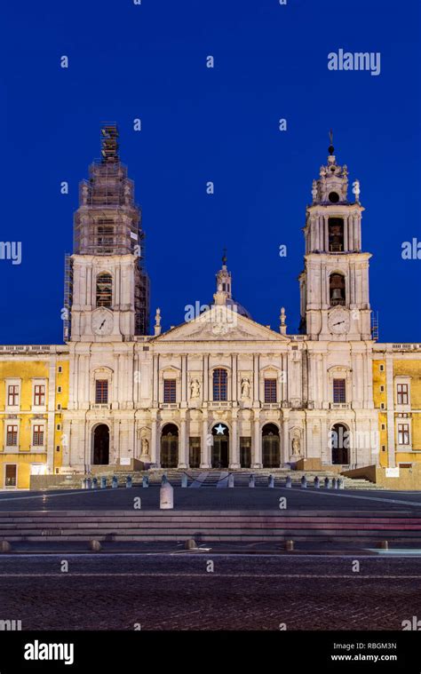 Palace of Mafra or Palacio Nacional, Mafra, Lisbon, Portugal Stock ...