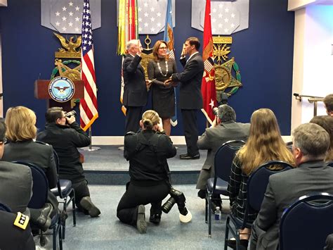 Mattis Welcomes Esper As Army Secretary During Ceremonial Swearing In U S Department Of