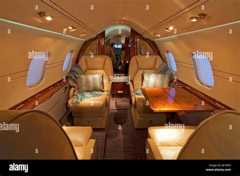 Learjet interior hi-res stock photography and images - Alamy