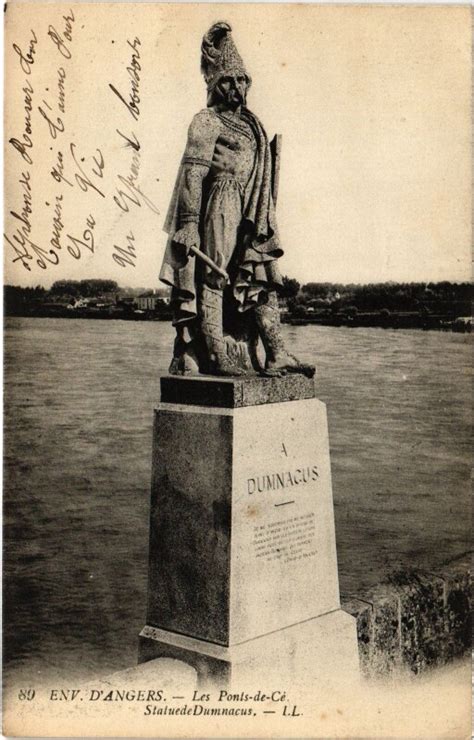 Les Ponts De C Statue De Dumancus Aux Ponts De C Cartorum