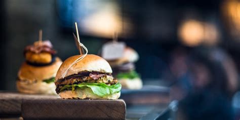 Latham Watkins Advises On First Watch Restaurant Group Secondary