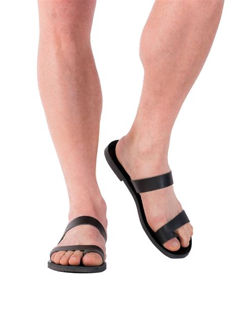 Schwarze Herren Flachen Ledersandalen Herren Sommerschuhe Etsy De