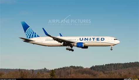 N674ua United Airlines Boeing 767 300er At Zurich Photo Id 1439041