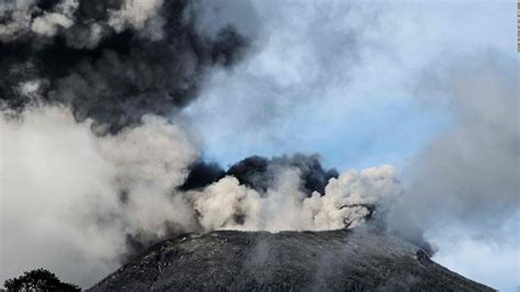 Las Incre Bles Im Genes Dentro Del Volc N Turrialba As Se Ve El