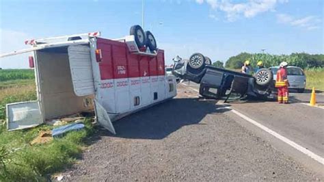 Un Herido Al Volcar Una Camioneta En El Sur Cordob S El Diario Del