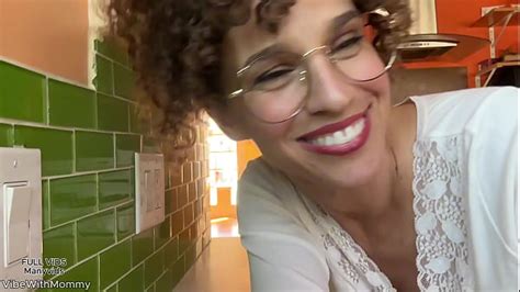 Vlogger Videos XVIDEOS