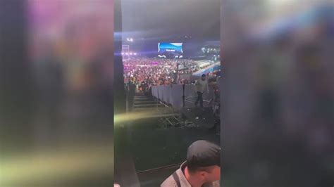 Rampa desaba e deixa cerca de 25 feridos em festival de música no