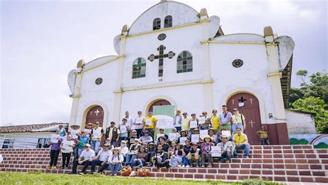 Entregan T Tulos De Tierras A Familias V Ctimas Del Conflicto En