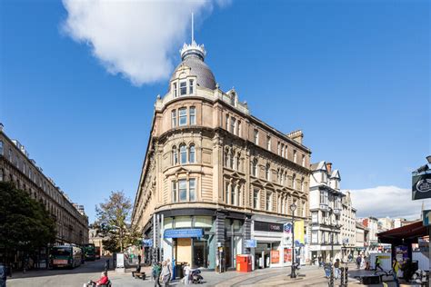 2 6 Murraygate Dundee Dd1 2az Retail For Lease Loopnet