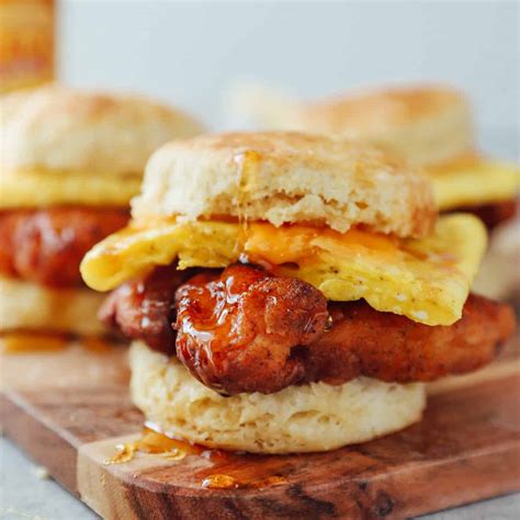 Chicken Biscuit Breakfast Sandwich Easy Chicken Recipes Andsuya