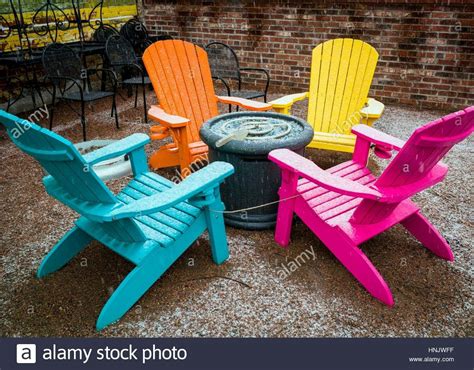 Colorful Plastic Lawn Chairs for a Vibrant Outdoor Space