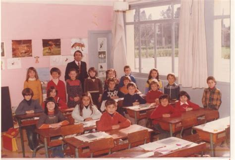 Photo De Classe Ce2 De 1976 Ecole Frederic Mistral Copains Davant