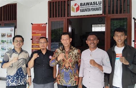 Tim Kuasa Hukum Pasangan Siap Gugat Lolosnya Paket Ilomata Gopos Id