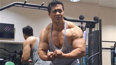 Wayan Bodybuilder Binaraga Bali Binaraga Indonesia Latihan Otot