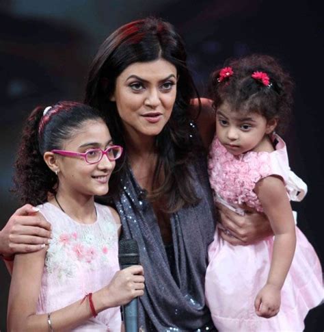 Indian Celebs: sushmita sen with her daughter renee and alisah